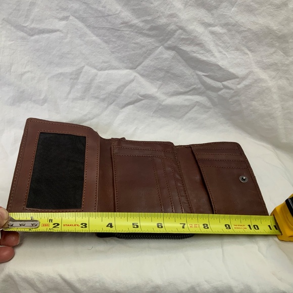 Harbour 2nd Trifold Wallet - Picture 4 of 7